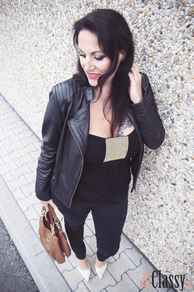OUTFIT Lady in Black oder das Fotoshooting mit den coolen Jungs - Lederjacke - Michael Kors - Handtasche