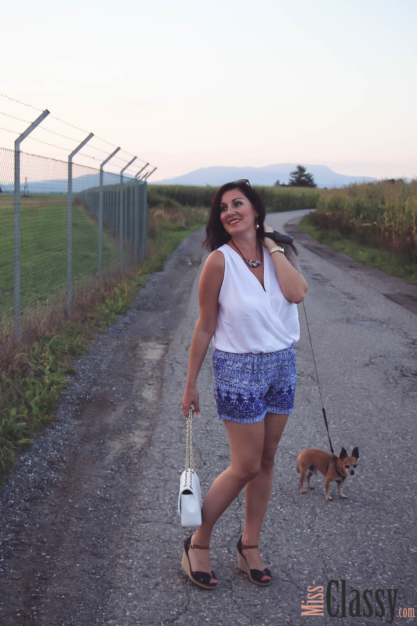 OUTFIT: Blau-weisser Jumpsuit - Romper - Wedges - Tommy Hilfiger