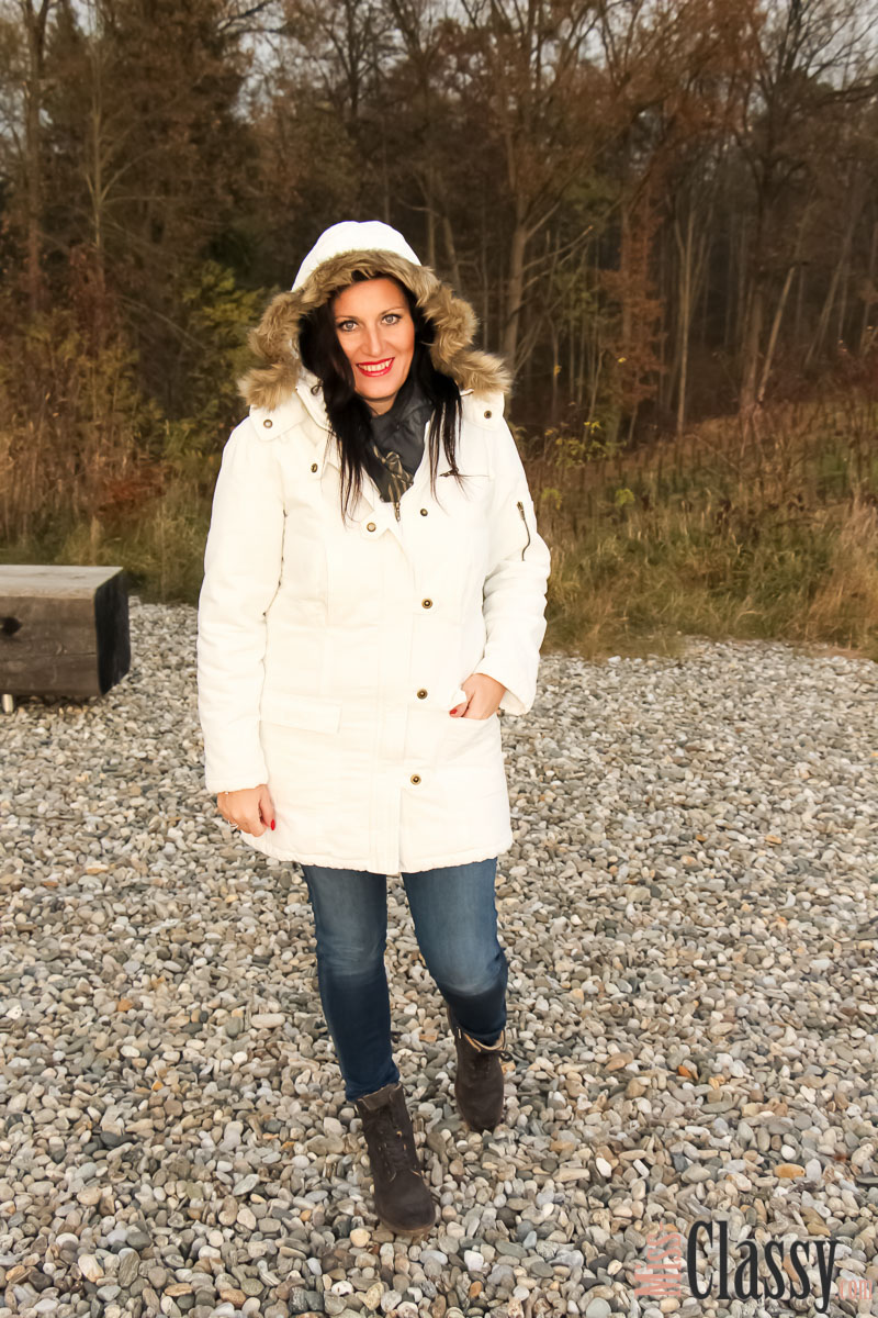 OUTFIT Weisser Parka mit Kapuze, Miss Classy, miss-classy.com, classy. beclassy, Herbst, Graz, Mur, Skinny Jeans, Boysens Parka, Schal, Boots, Stiefel, Marco Polo, MAC, Lippenstift