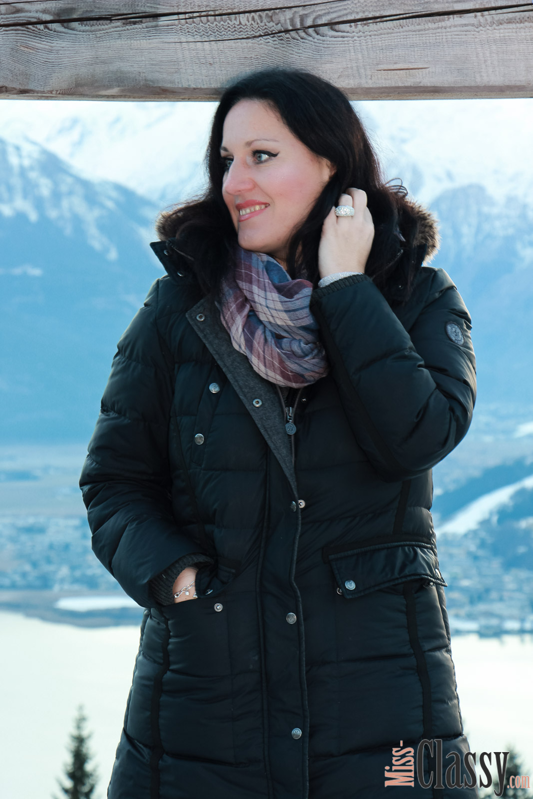 OUTFIT Winterjacke und Boots von Marco Polo, Miss Classy, missclassy, Winteroutfit, Fashionblog, Fashionblogger, Austria, Österreich, Graz, Zell am See, Thumersbach, Mitterberg, Zeller See, Liebe, Love, Mister Classy, Bilderrahmen