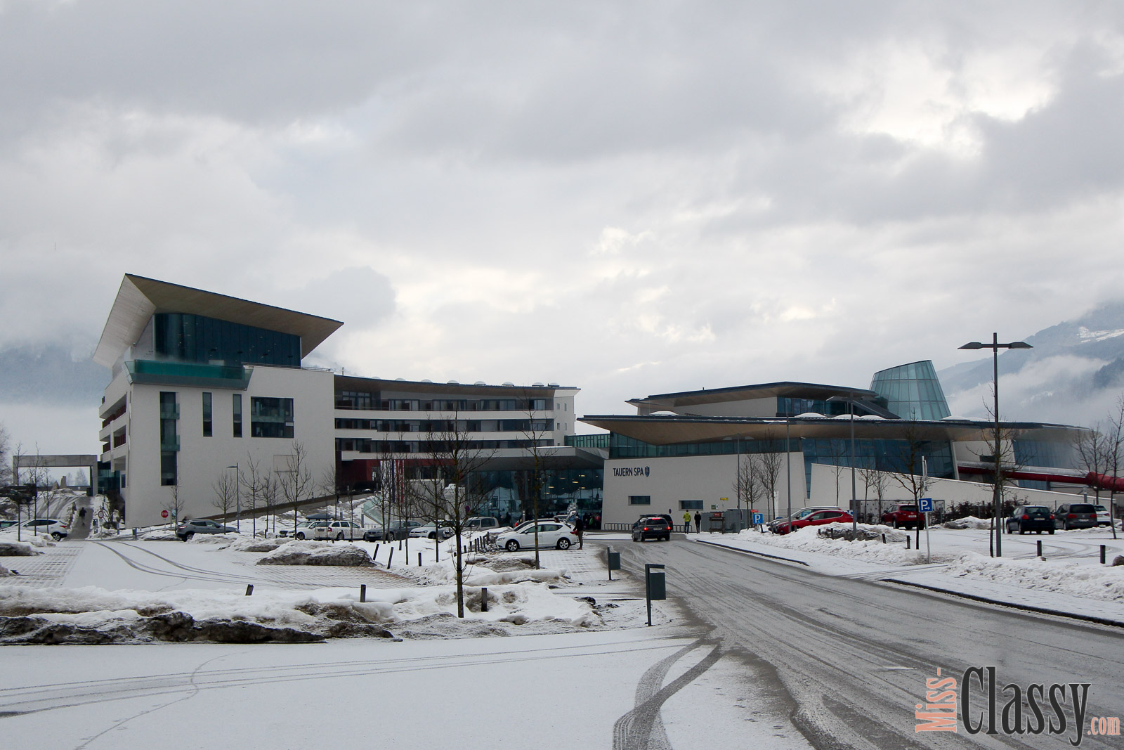 TRAVEL RELAX! Tagesurlaub DE LUXE im Tauern-Spa Kaprun, Zell am See, Salzburg, Skylinepool, Skypool, Panoramasauna, Therme, Thermalwasser, Wellness, Erholung, Spa Wasserwelt, Spa Saunawelt, Vitalfrühstück, Frühstücksbuffet, Kurzurlaub, exklusiv, Miss Classy, Mister Classy, Travelblog, Travelblogger, Lifestyle, Lifestyleblog, Austria, Reise, Travel, Travel the World, Wayfarer, Wanderlust, Relax