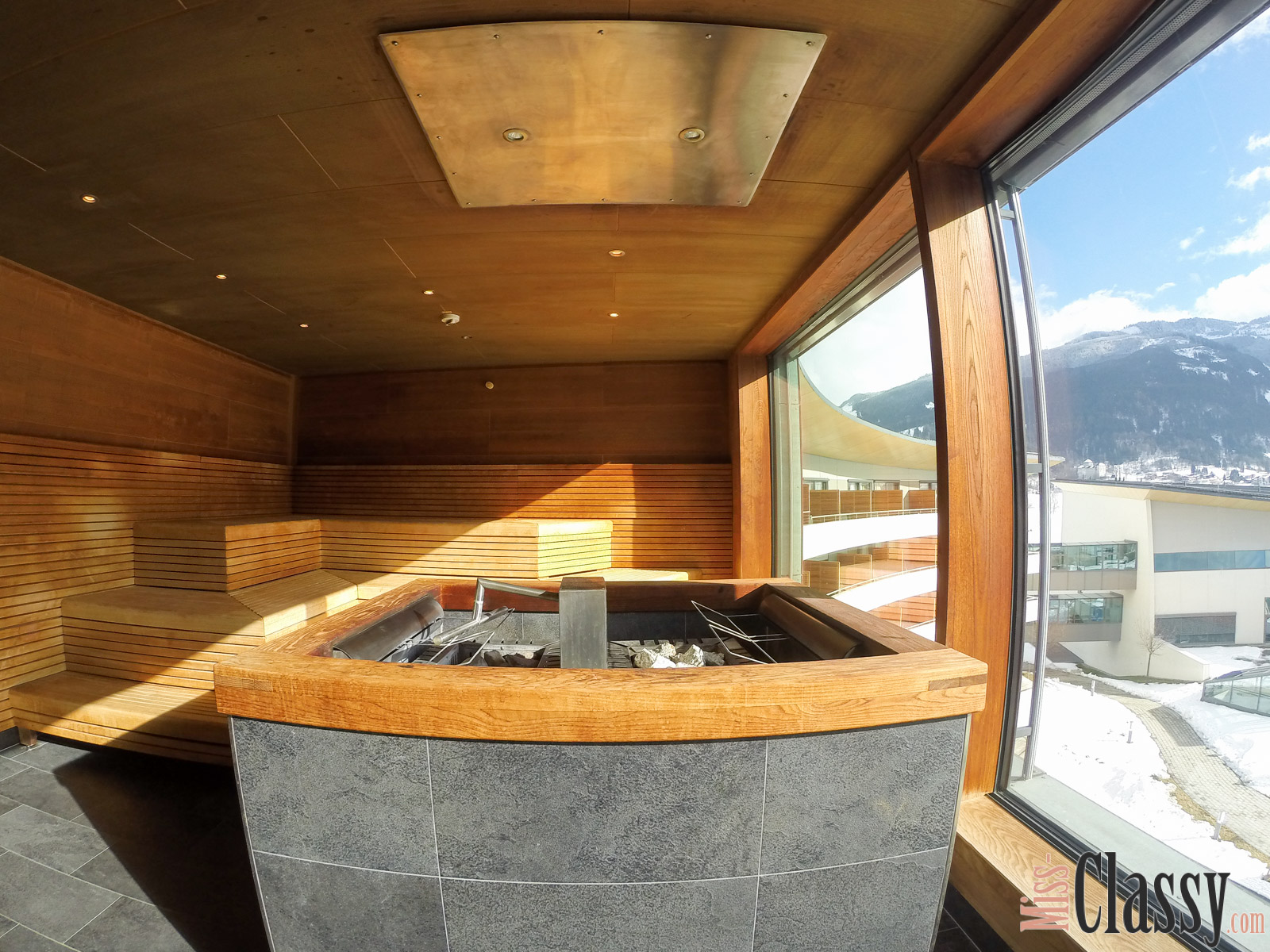 TRAVEL RELAX! Tagesurlaub DE LUXE im Tauern-Spa Kaprun, Zell am See, Salzburg, Skylinepool, Skypool, Panoramasauna, Therme, Thermalwasser, Wellness, Erholung, Spa Wasserwelt, Spa Saunawelt, Vitalfrühstück, Frühstücksbuffet, Kurzurlaub, exklusiv, Miss Classy, Mister Classy, Travelblog, Travelblogger, Lifestyle, Lifestyleblog, Austria, Reise, Travel, Travel the World, Wayfarer, Wanderlust, Relax