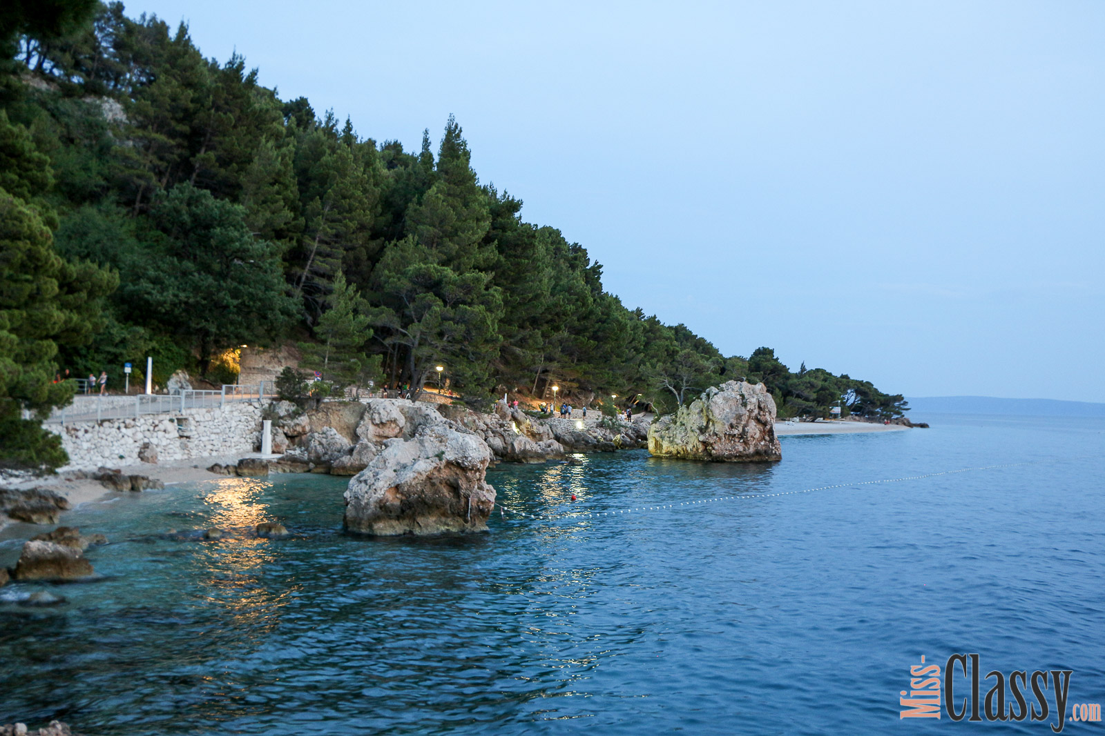 TRAVEL Strandurlaub in Brela - die Perle an der Makarska Riviera, Miss Classy, miss-classy.com, Lifestyleblog, Lifestyleblogger, Lifestyleblog Graz, Travelblog, Travelblogger, Graz, Steiermark, Österreich, classy, beclassy, Reise, Travel, Wanderlust, Wayfarer, Kroatien, Croatia, Brela, Makarska, Makarska Riviera, Strand, kristallklares Wasser, Beach Life, Strand Punta Rata Punta Rata Beach, Kiesstrand, Naturschutzgebiet, Brela Felsen, Wahrzeichen von Brela