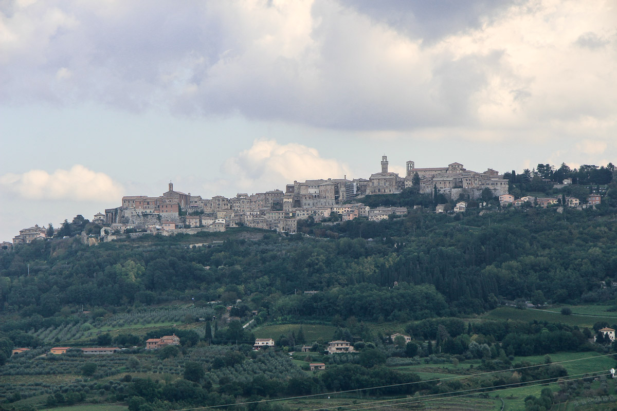 Val d'Orcia - das malerische Paradies im Süden der Toskana, Montepulciano, Miss Classy, Travel Blog, Travel Blogger, Reise Blog, Reisebericht, Toskana, Val d'Orcia, Strada Provinciale 146