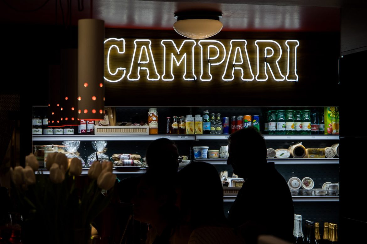 Benvenuta Primavera in der Bar Campari im Frankowitsch, Campari Orange, Campari Spritz, Campari Seltz, Aperitivo, Delikatessen, Brötchen, Patisserie, Lifestyle Blog, Blogger Graz, Blog Graz, Miss Classy