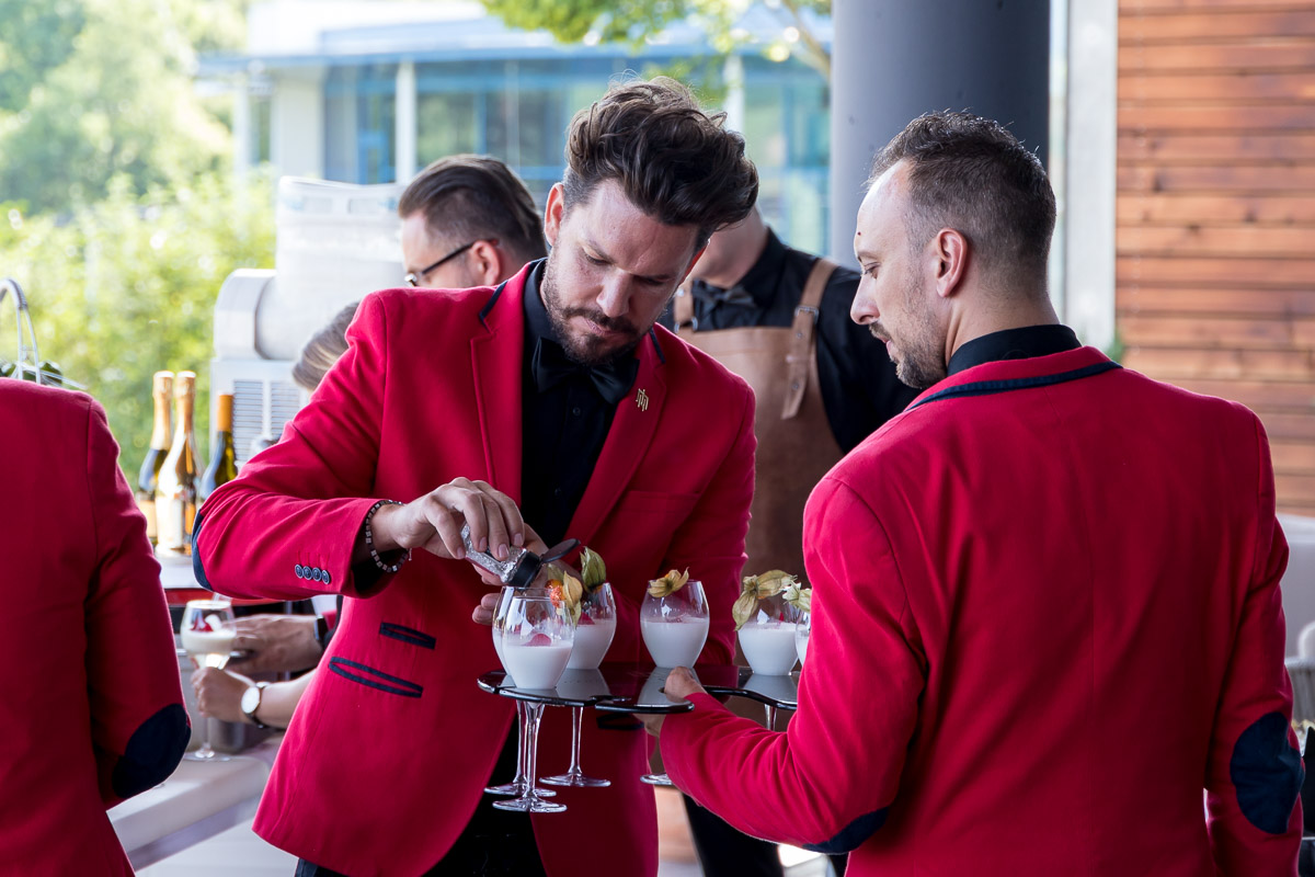 Cocktail World Champion Mario Hofferer präsentiert die neue Cocktailkarte im Hotel Das Sonnreich, Cocktail, Cocktailkarte, DAS Sonnreich, Therme Loipersdorf, Mario Hofferer, Sunny Bar, Blogger Graz, Blog Graz, Miss Classy