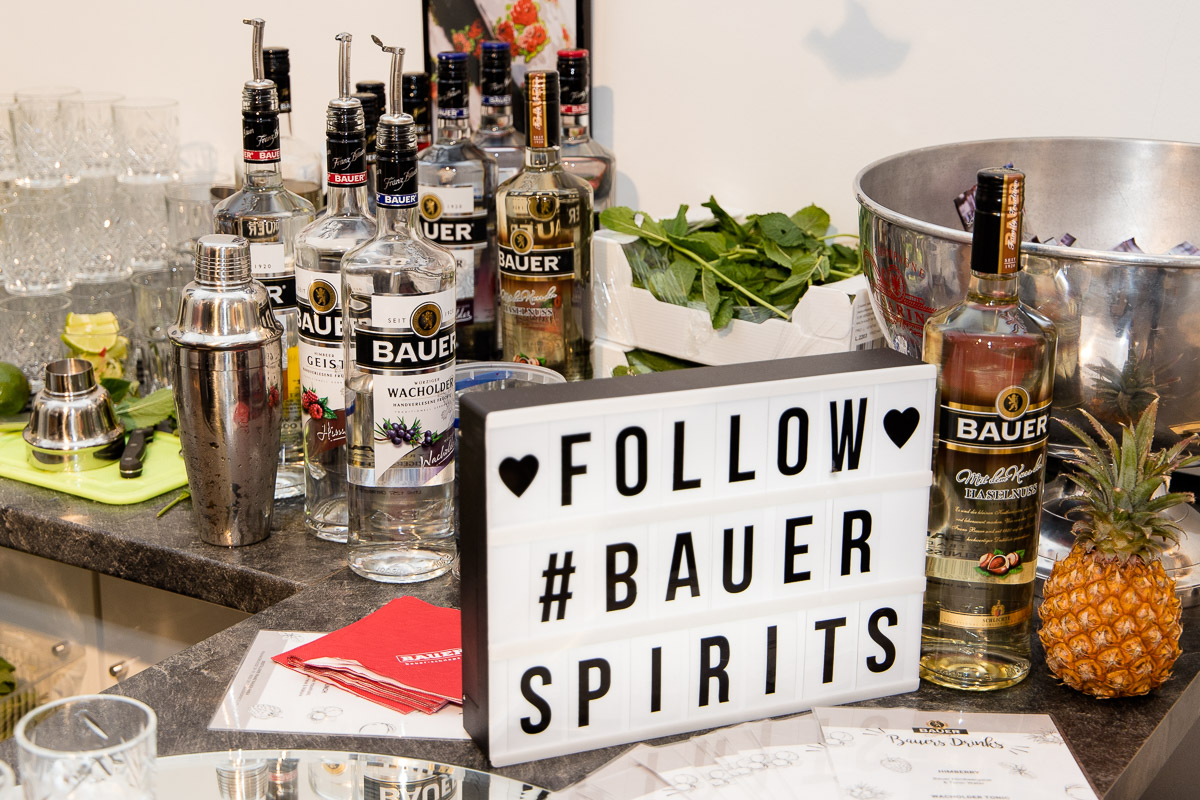 Bauer Spirits, Cocktails, Manuel Essl Design - Neue Kollektion LOOK INTO SPACE, Fashiondesigner, MED, Designed in Graz, Made in Graz, Fashion Blog, Blogger Graz, Blog Graz, Miss Classy