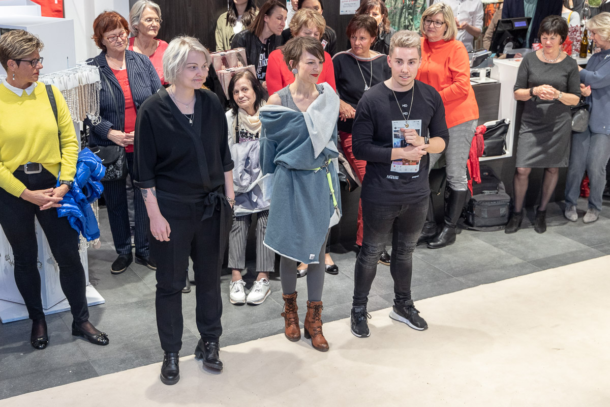 Die Finalisten für den Fashion-Award Manuel Essl mit „Manuel Essl Design“, Petra Gangl mit „LOTalife“ und Magdalena Brunner mit „PLURAL“ auf der Fashion Week Fürstenfeld