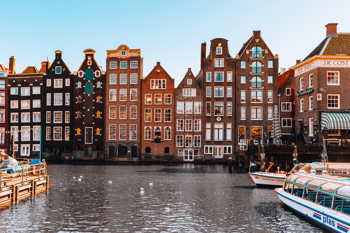 Amsterdam Reiseblog - Damrak, Dancing Houses