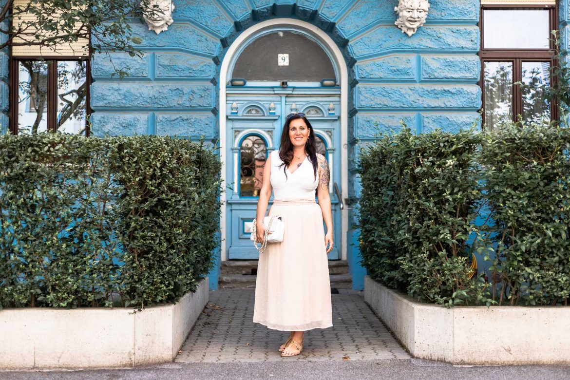 Sommer Outfit mit rosa Maxirock und weißem Body