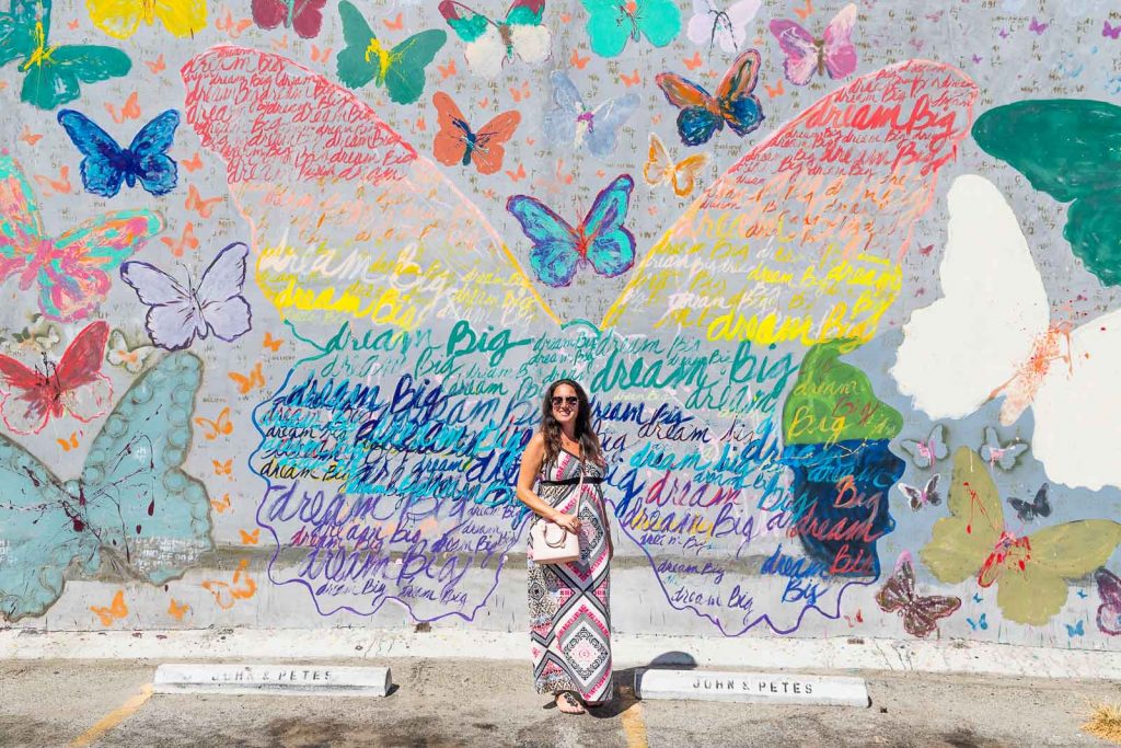 Dream Big - Butterfly Mural - La Cienega Blvd, Coole Instagram Spots und Foto Spots in Los Angeles, Insta La La Land // Reiseblog, Travelblog, Miss Classy, www.miss-classy.com #instagram #losangeles #fotospots #missclassy