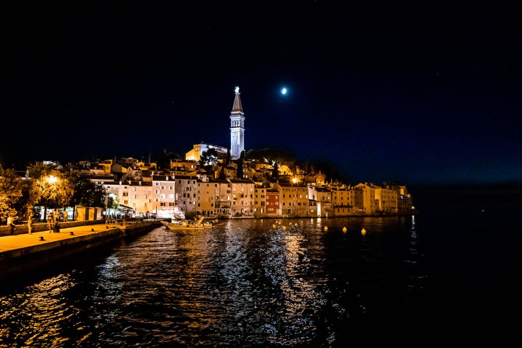 Rovinj bei Nacht, Rovinj Bilder - die schönsten Kroatien Reisefotos