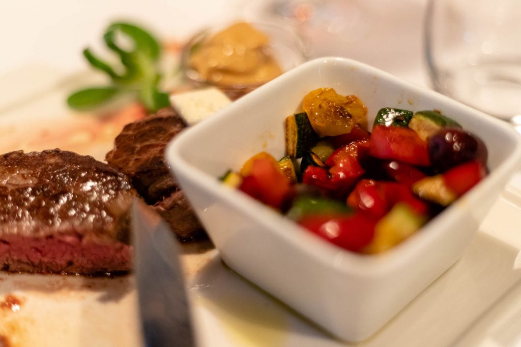 Steak und Gemüse. Balbi Restaurant Rovinj