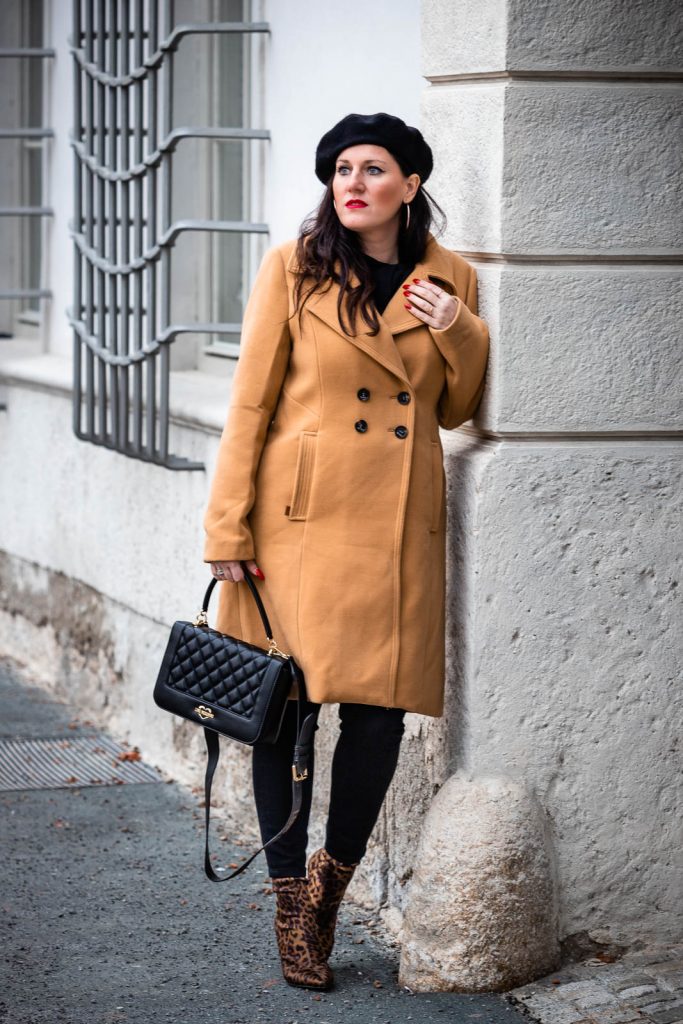 Camel Coat Mantel